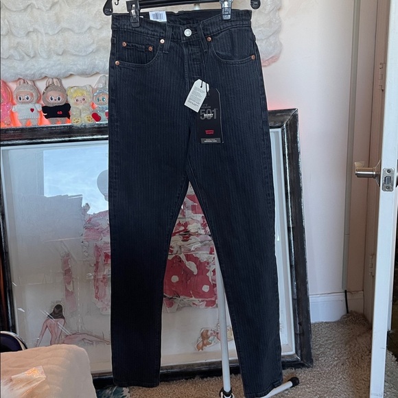 Levi's Dark Gray Skinny Jeans NWT - Picture 3 of 8
